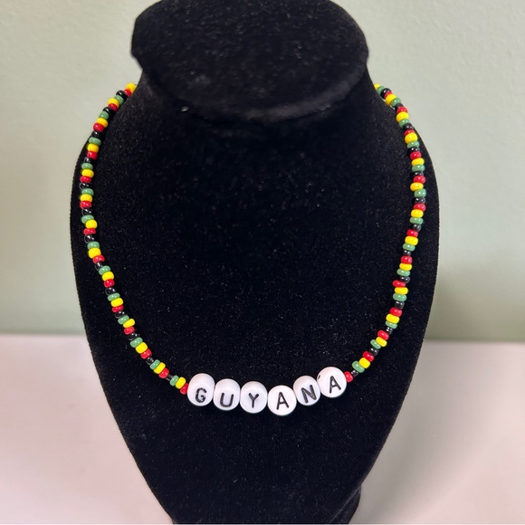 NWOT y2k vintage Guyana beaded friendship necklace beaded multicolour jewelry - Picture 1 of 4